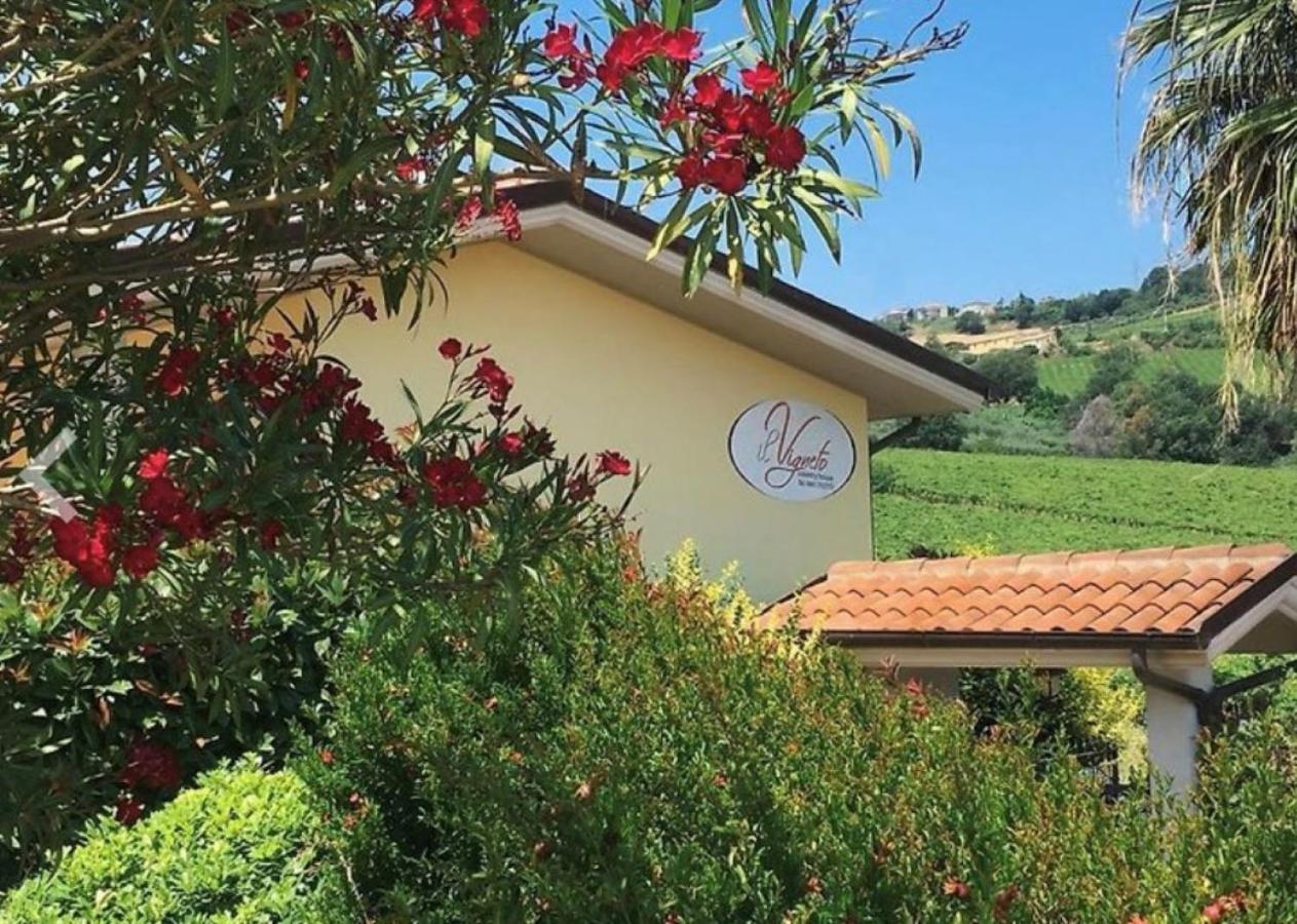 Vigneto - Italian Restaurant & B&B Villa Rosa Di Martinsicuro Exteriör bild