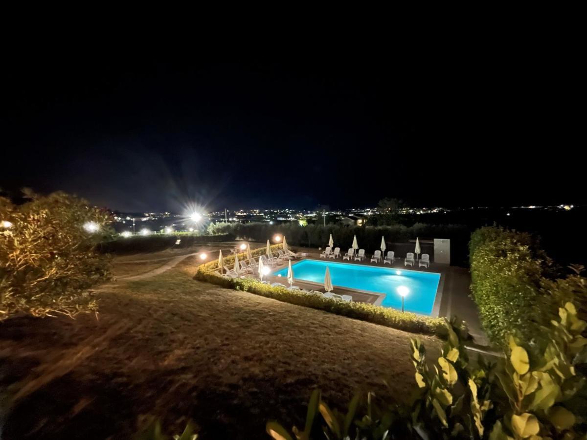 Vigneto - Italian Restaurant & B&B Villa Rosa Di Martinsicuro Exteriör bild