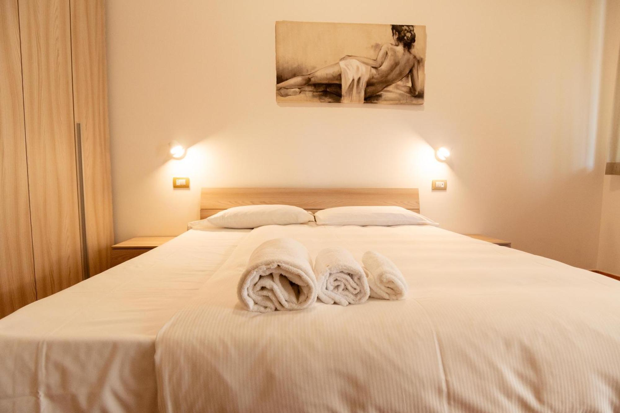 Vigneto - Italian Restaurant & B&B Villa Rosa Di Martinsicuro Exteriör bild